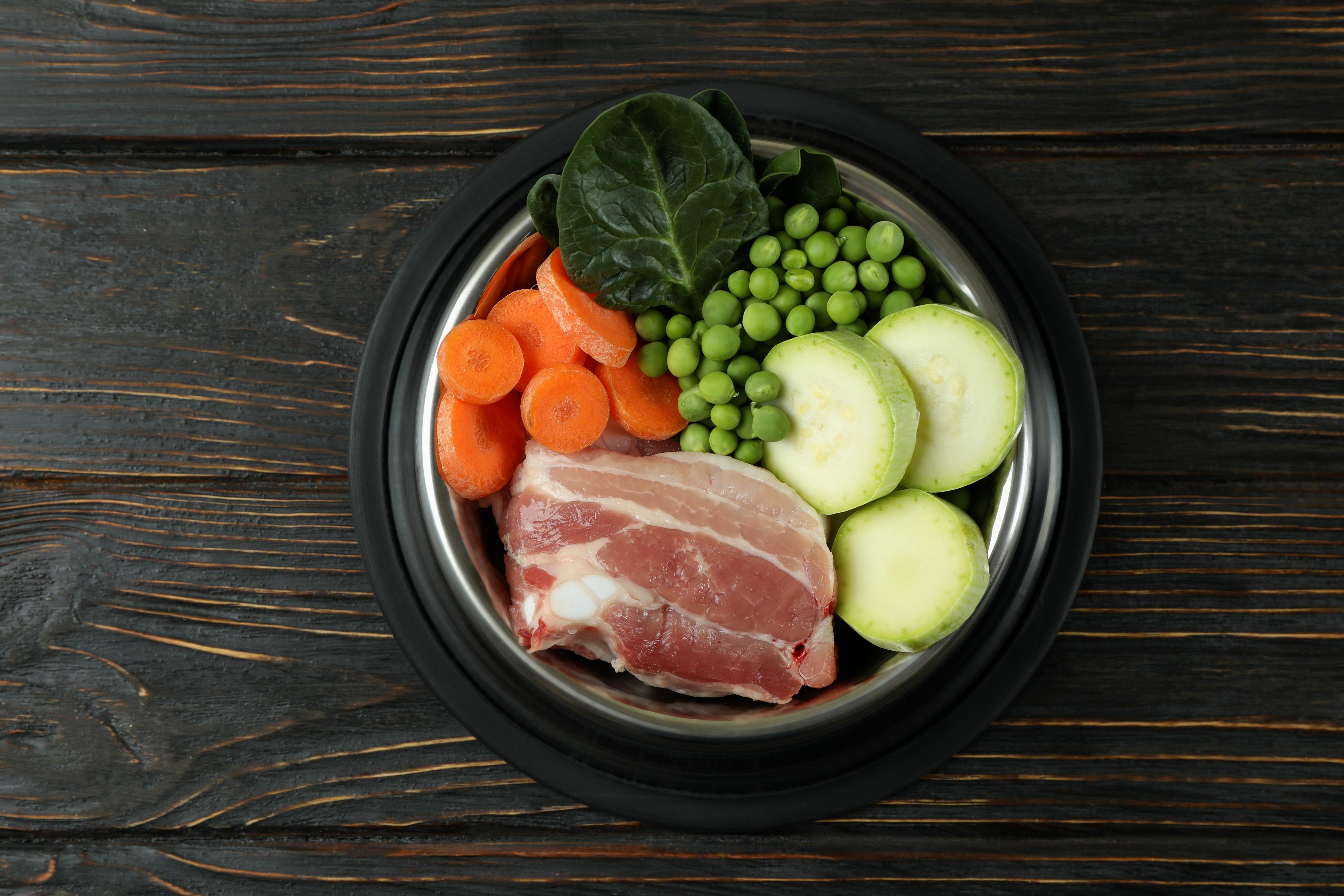 Fett im Hundefutter – warum Hunde Fett brauchen